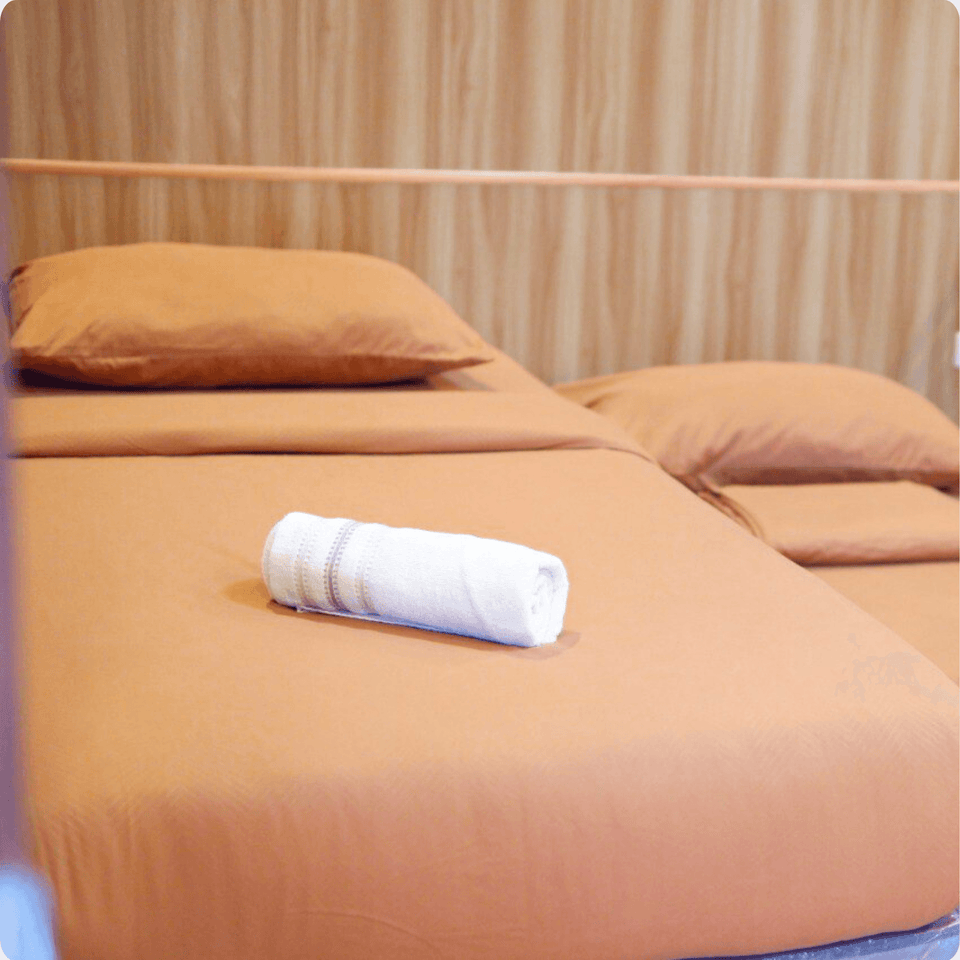 STUDIO ROOM DOUBLE SIZED BED