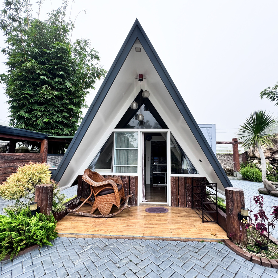 ASH CABIN